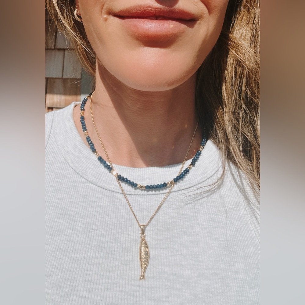 Waterproof Gold Sardine Necklace Coastal Fish Pendant for Summer Outfits PRETTY - Picture 7 of 12